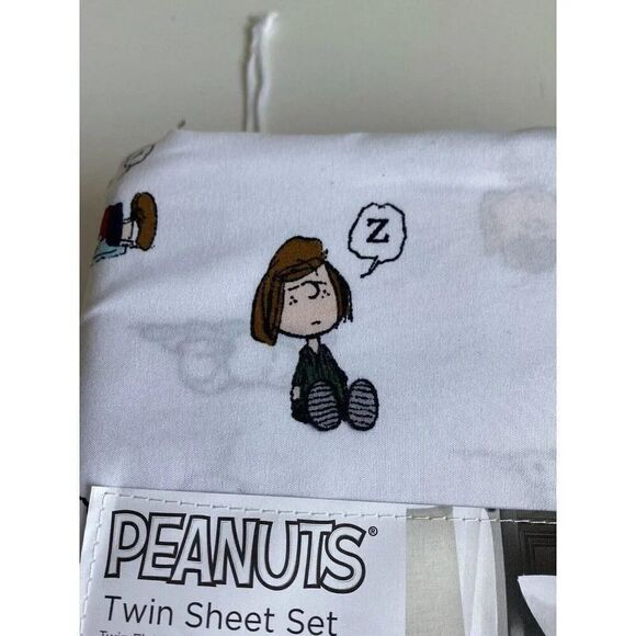 Peanuts Snoopy Woodstock Charlie Brown Linus Sally TWIN Size Soft Sheet Set NEW - Picture 7 of 12